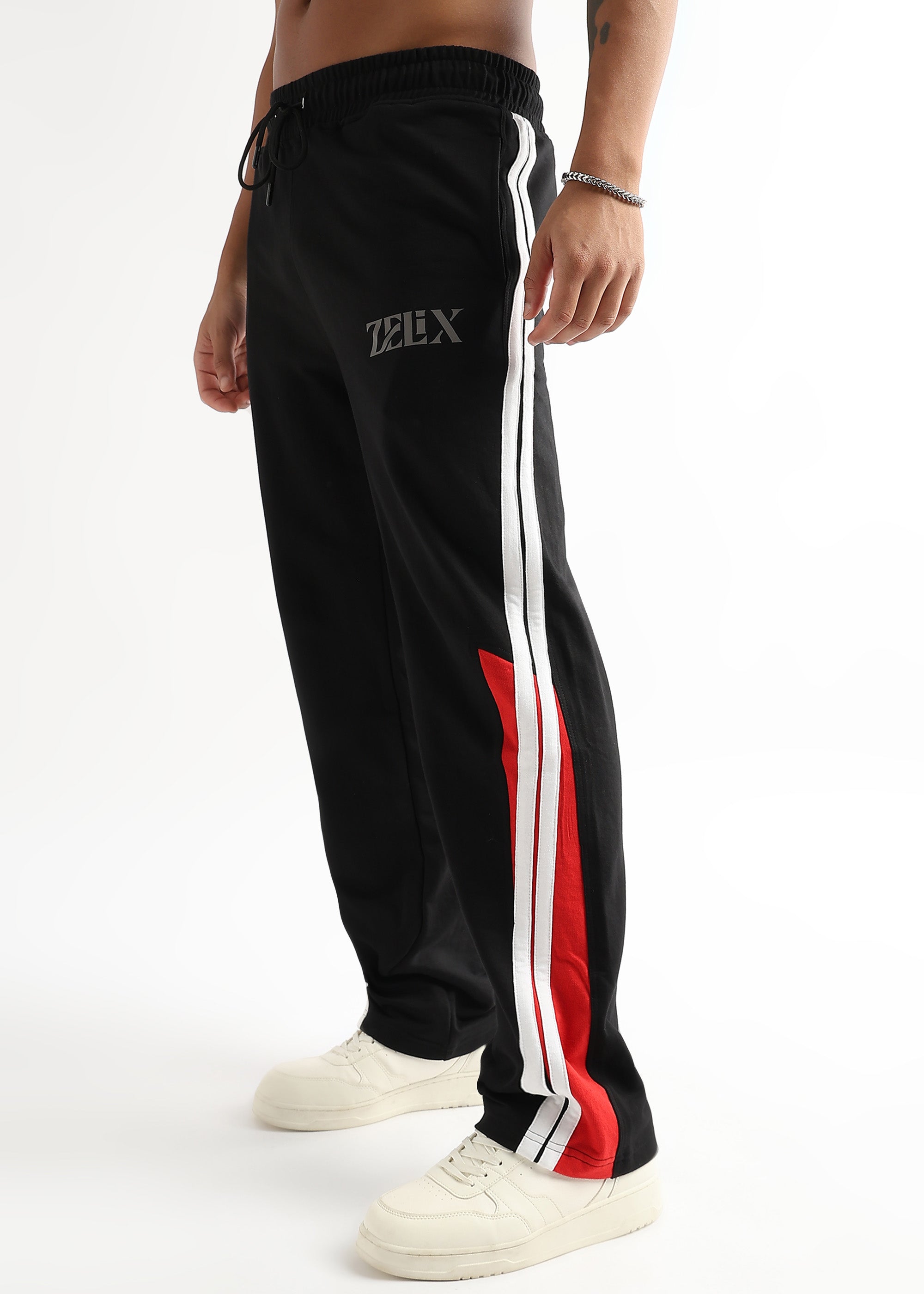 Cotton blend casual joggers with contrast design