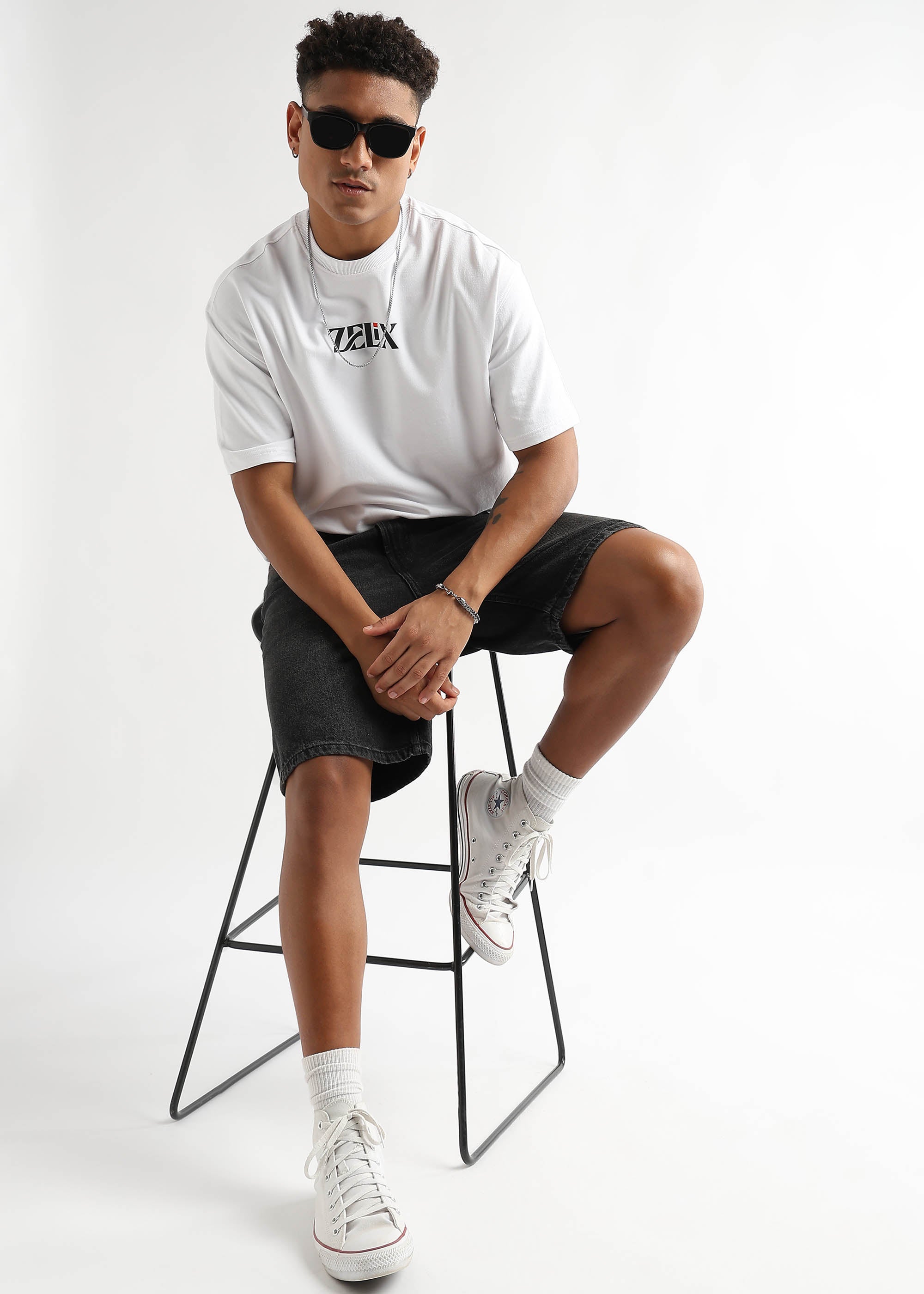 White oversized Wings of Belief fashion graphic shirt
Oversized Wings of Belief unisex streetwear t-shirt white