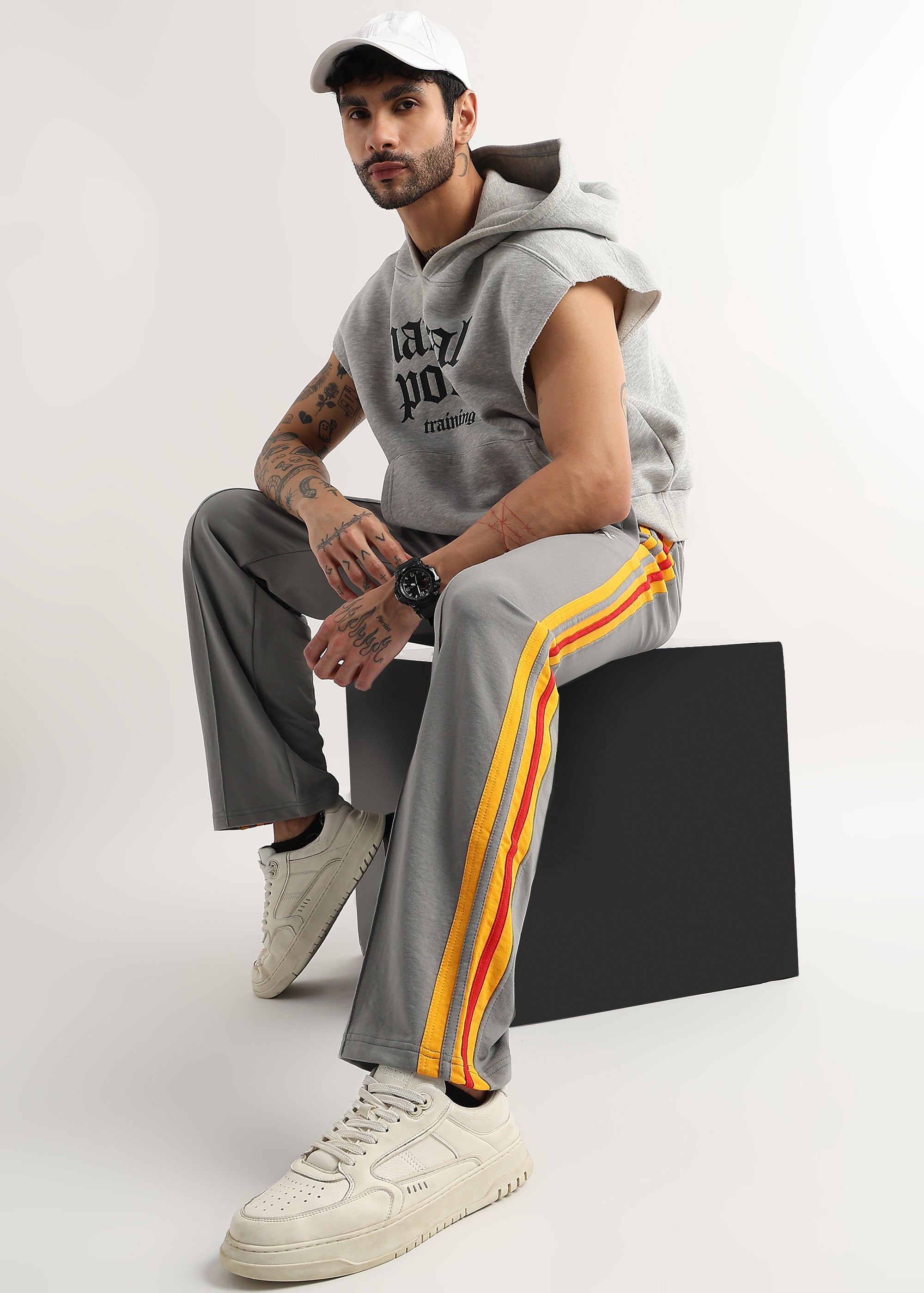 SUNSET SRIPE JOGGER (GREY)