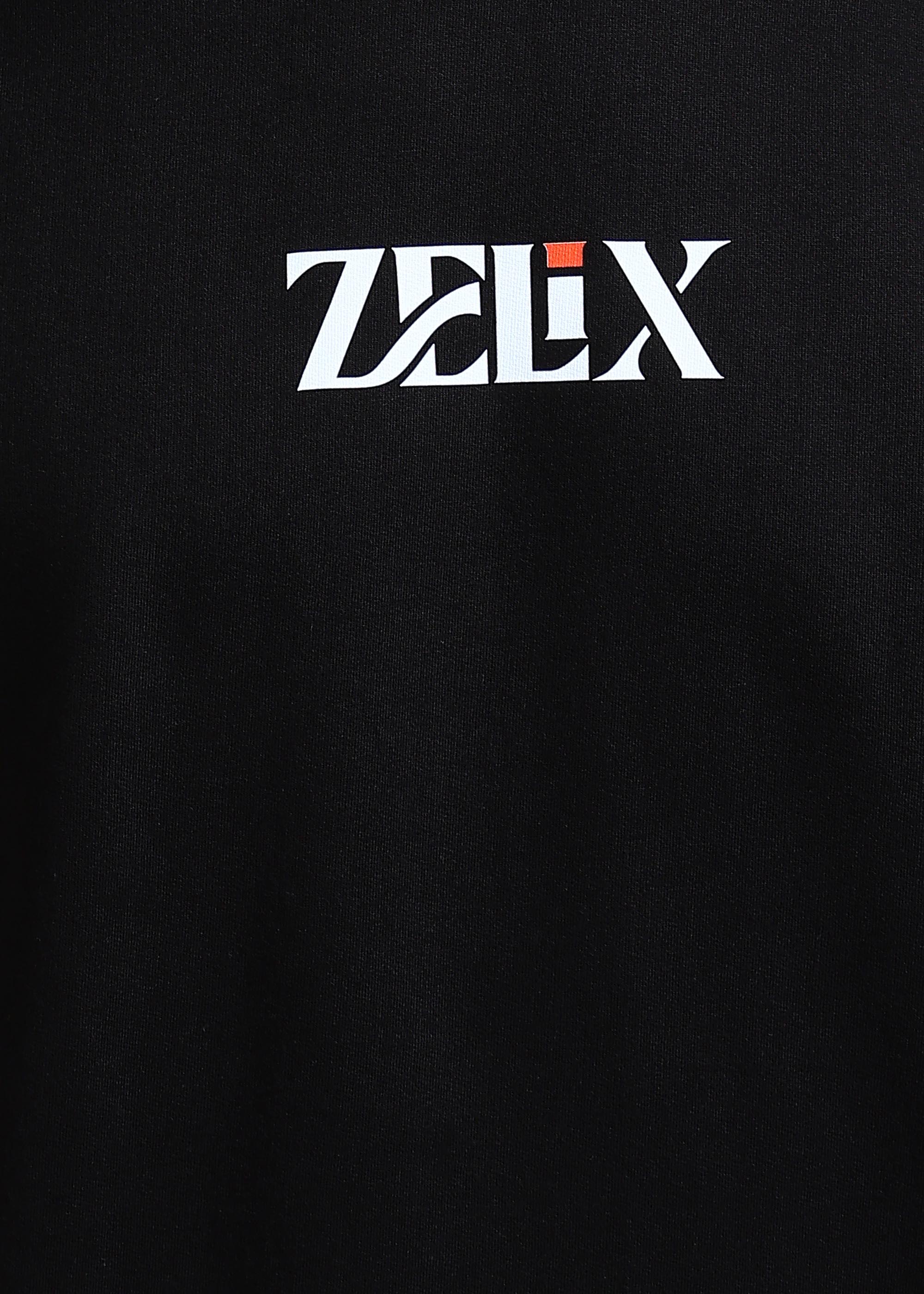 Streetwear oversized black t-shirt with graphic