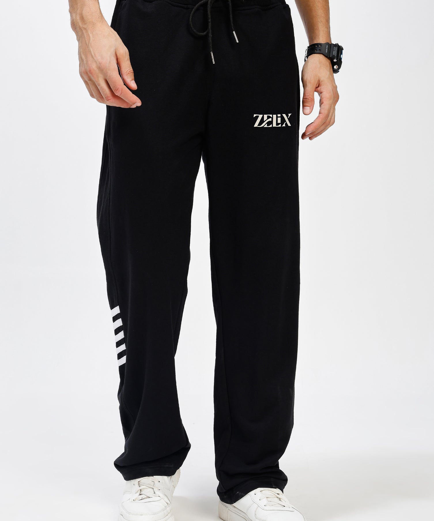 Matrix Notch Jogger Black
