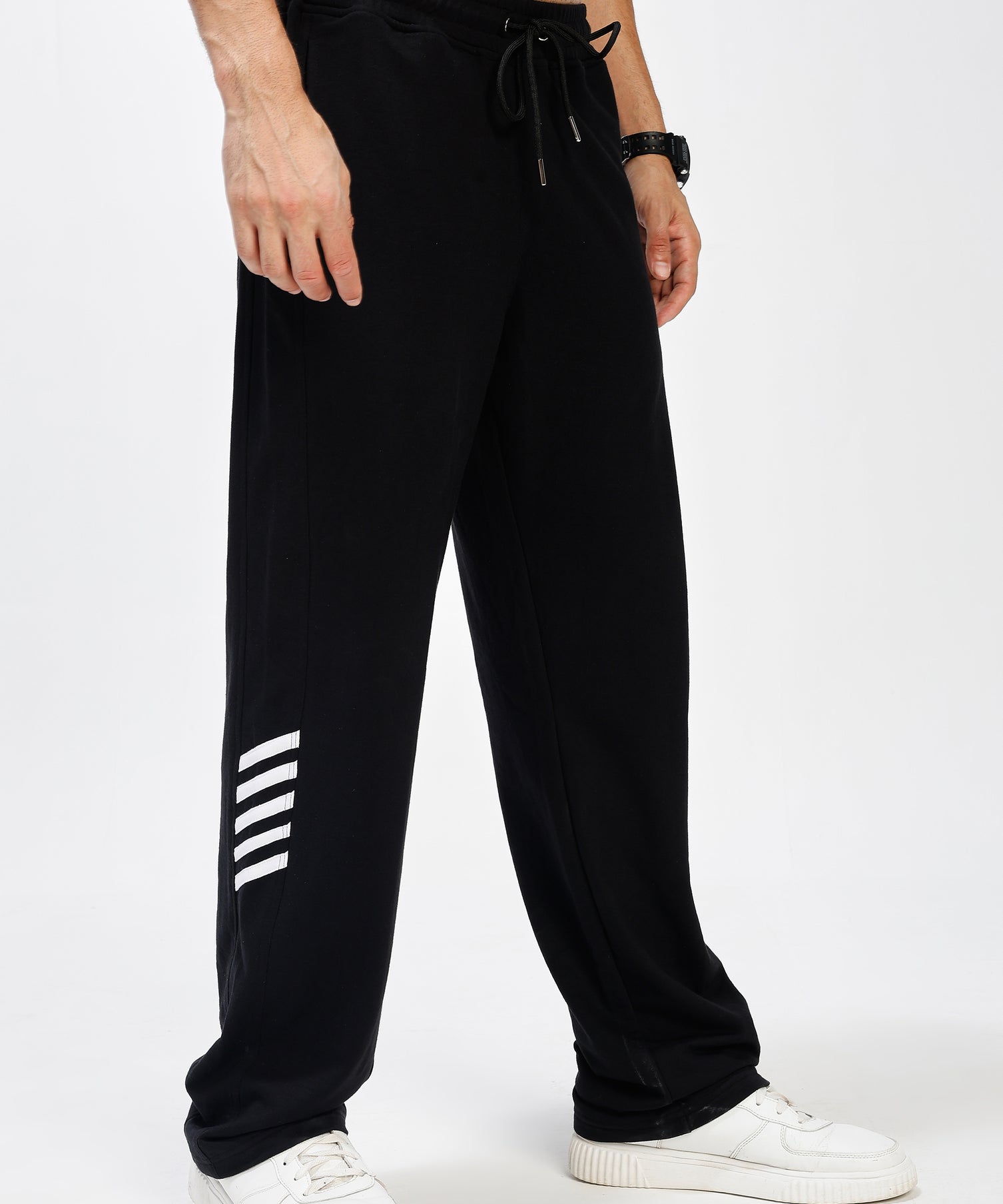 Matrix Notch Jogger Black