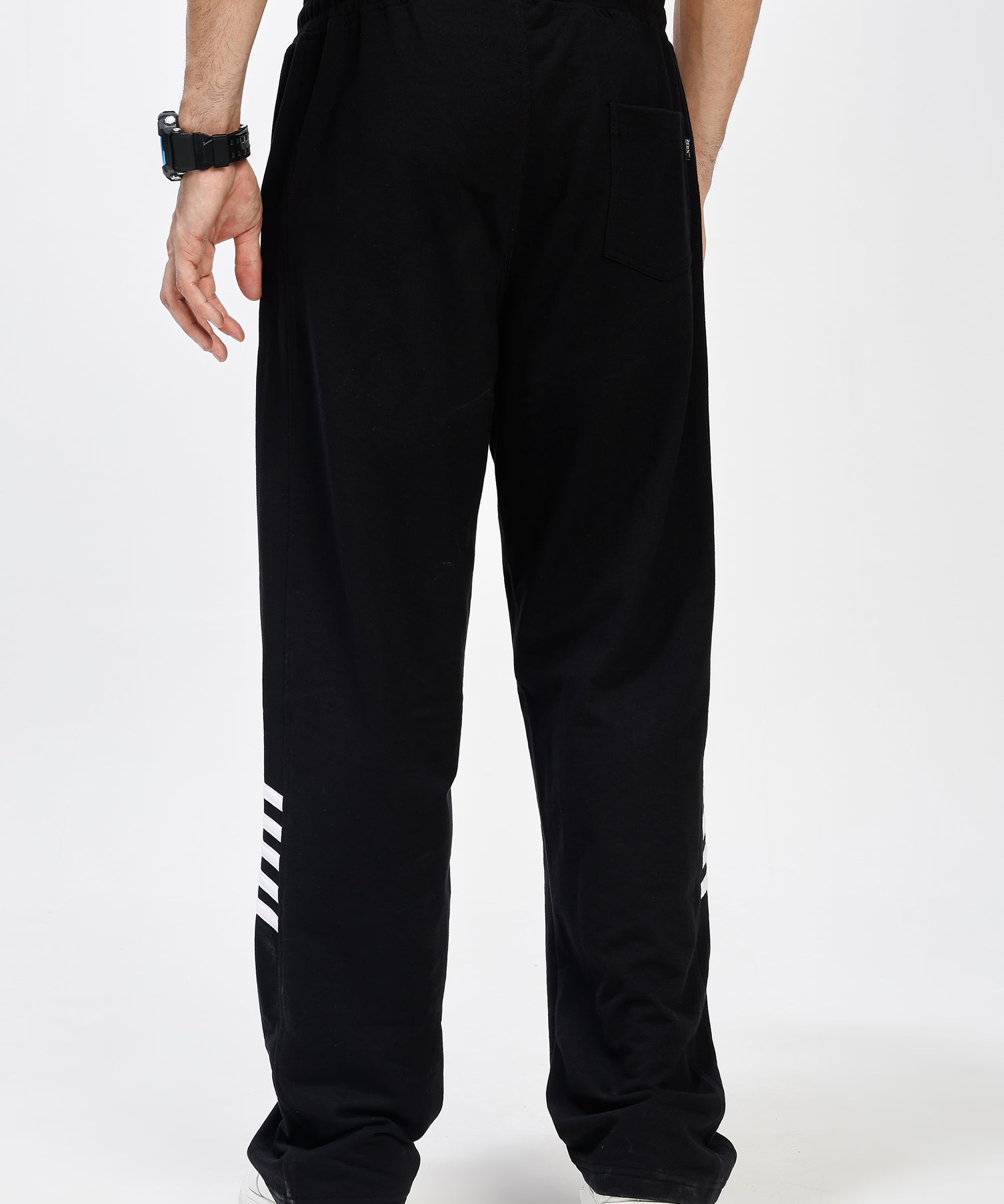 Matrix Notch Jogger Black