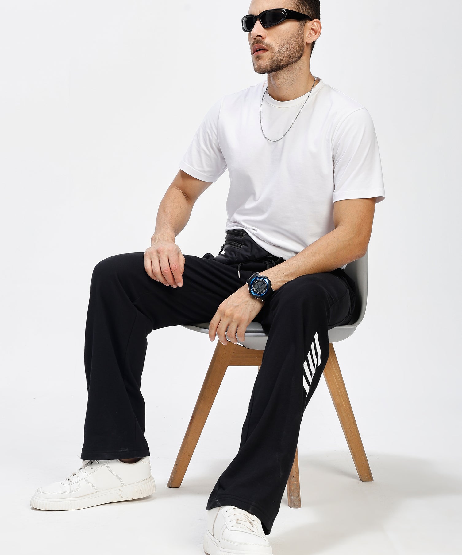 Matrix Notch Jogger Black