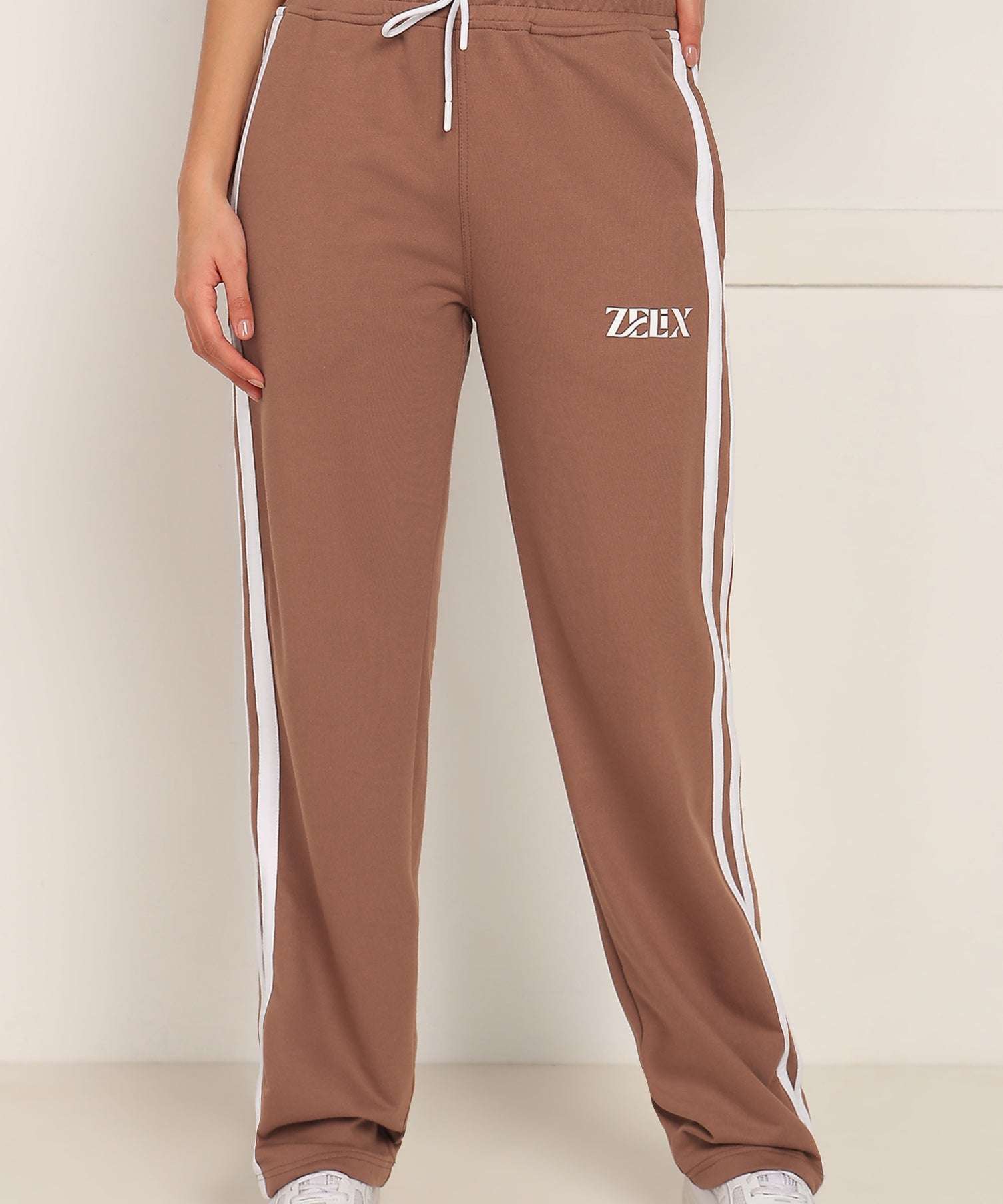 Women Vector Stripe Jogger Brown White