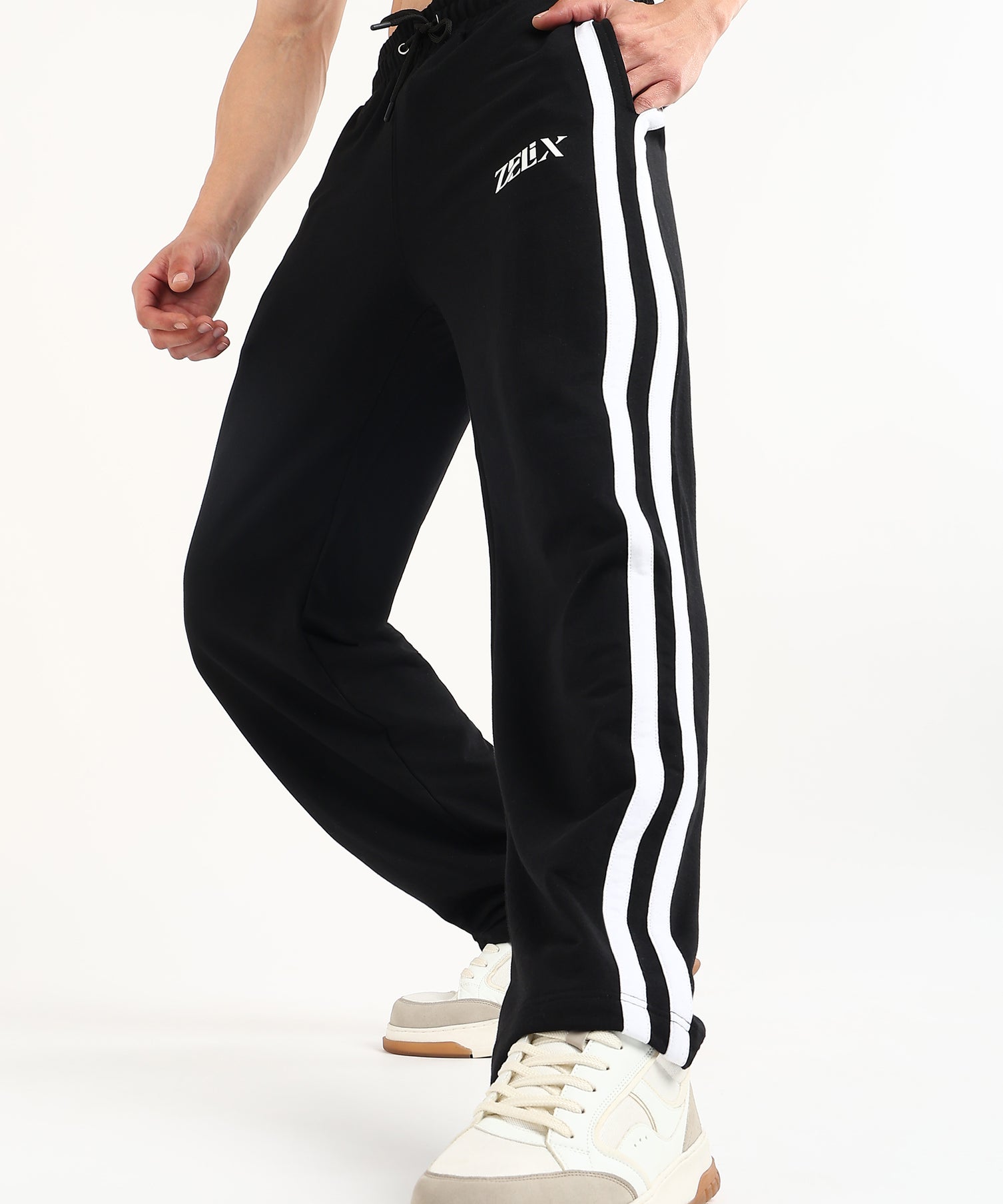 Titan Stripe Jogger Black White