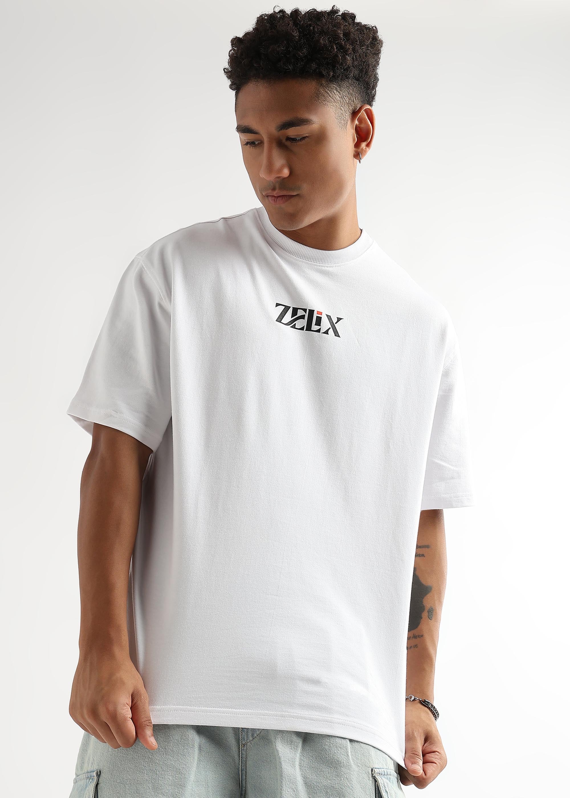 Trendy white graphic tee for casual fashion lovers