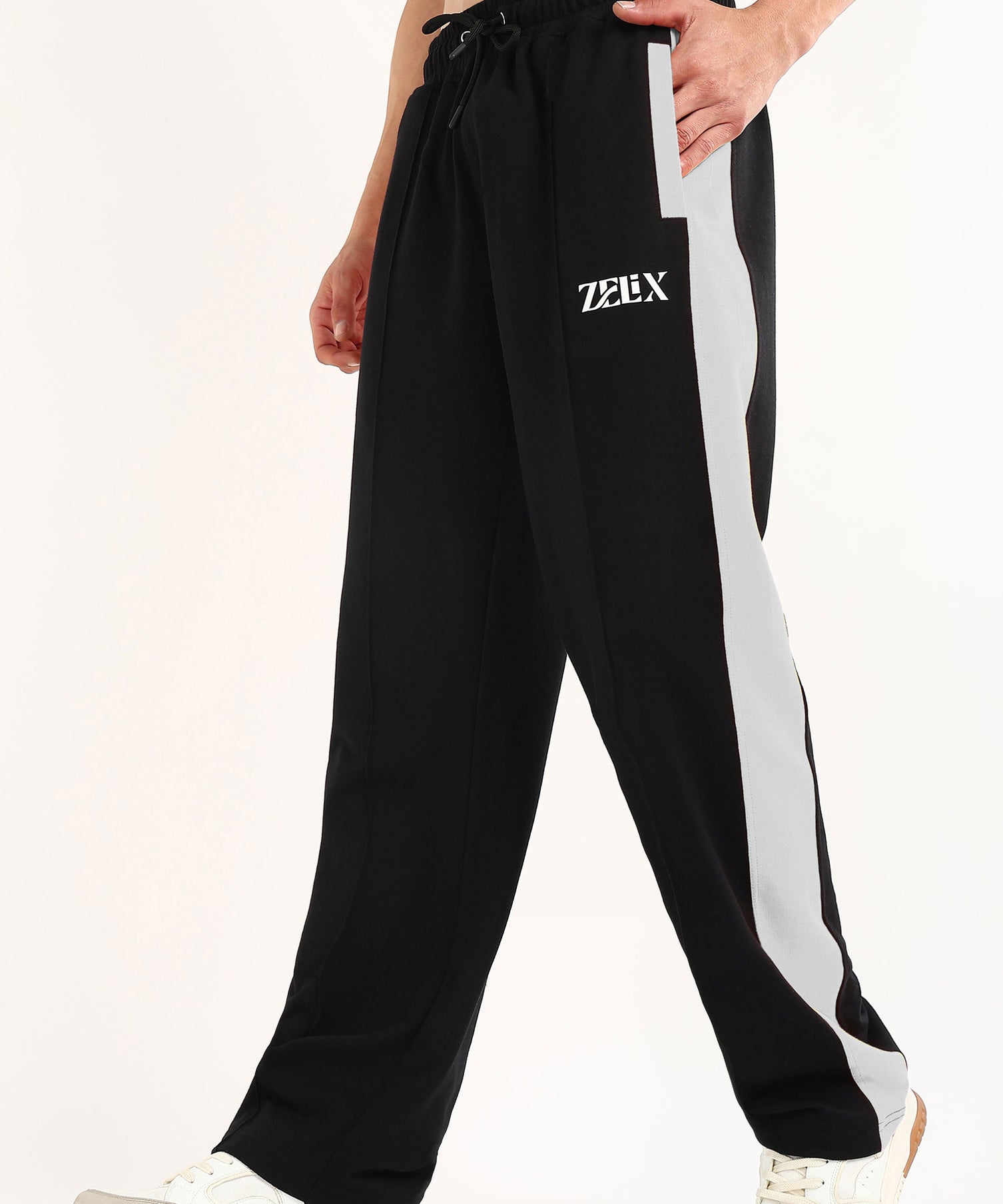 Eclipse Jogger Black White