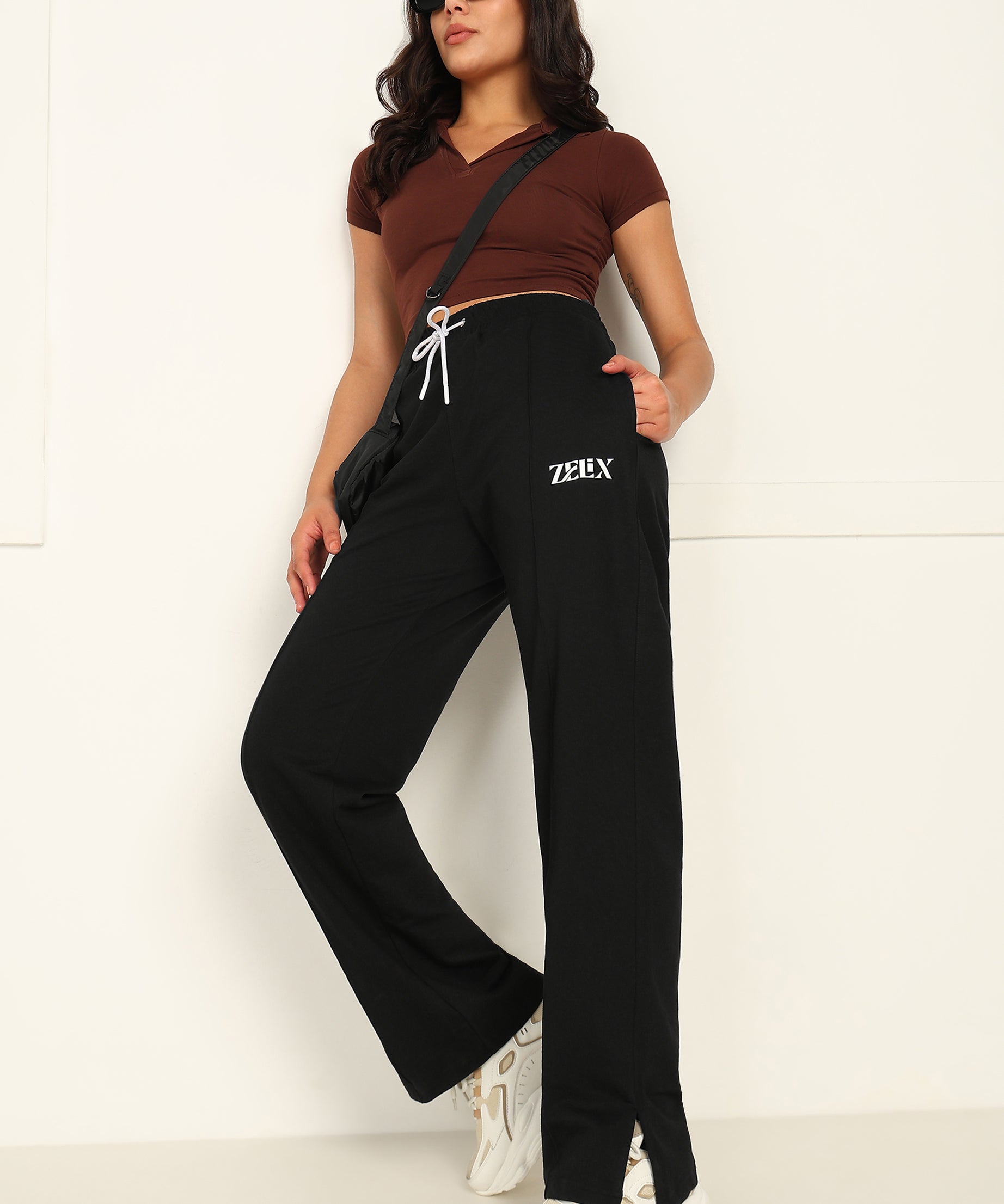 WOMEN STARK JOGGERS BLACK