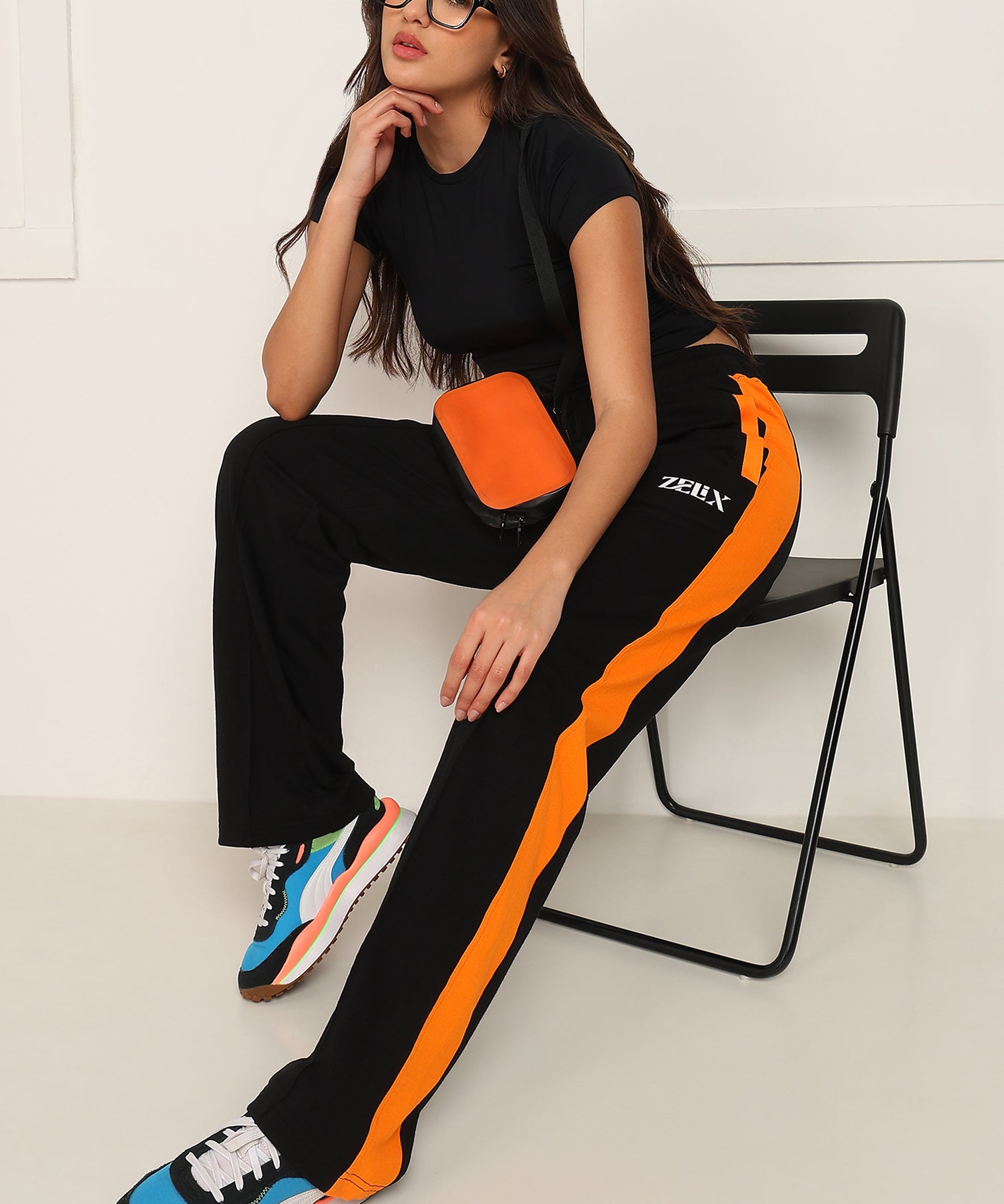 Women Phantom Jogger Black Orange