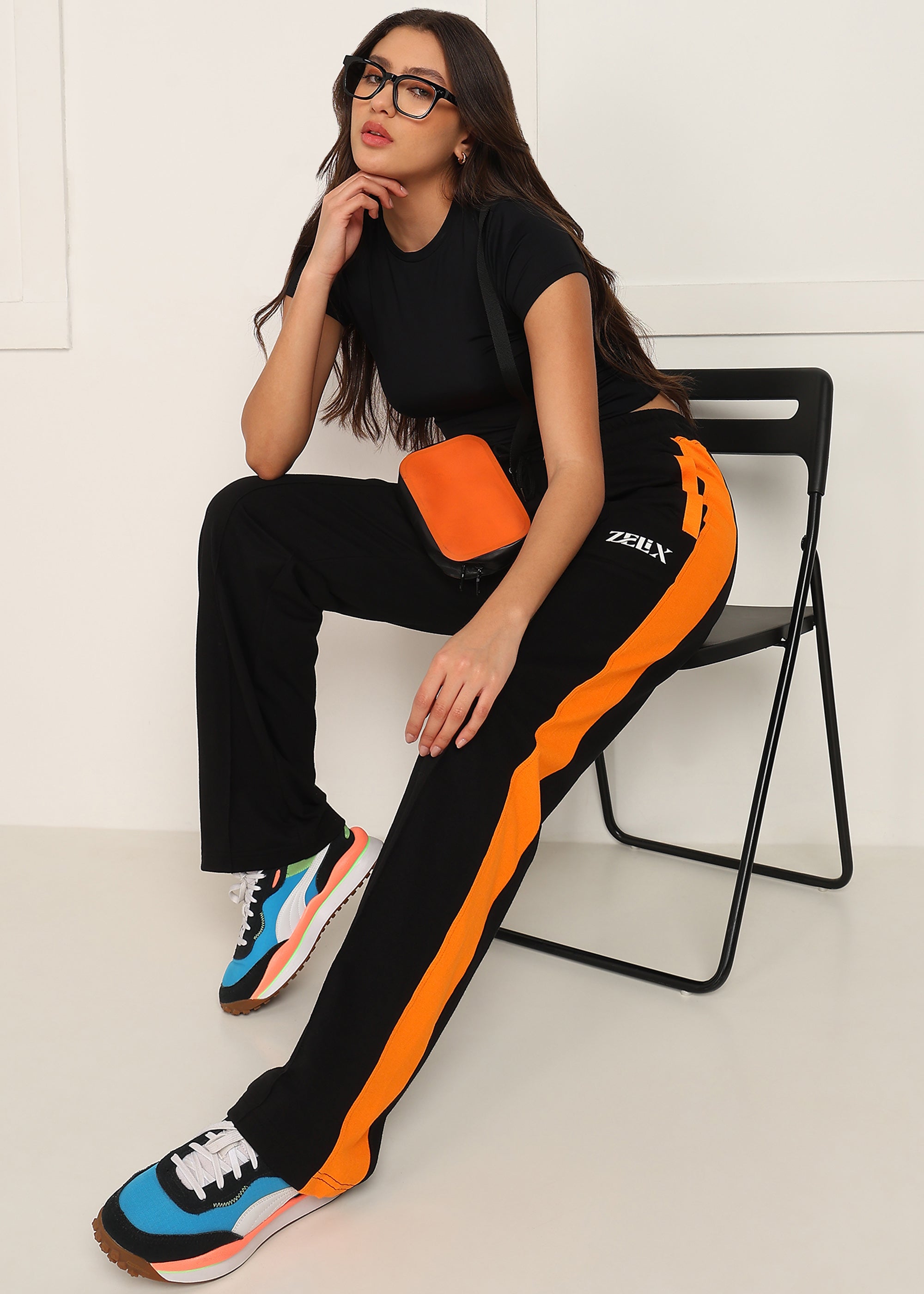 WOMEN PHANTOM JOGGERS (BLACK-ORANGE)