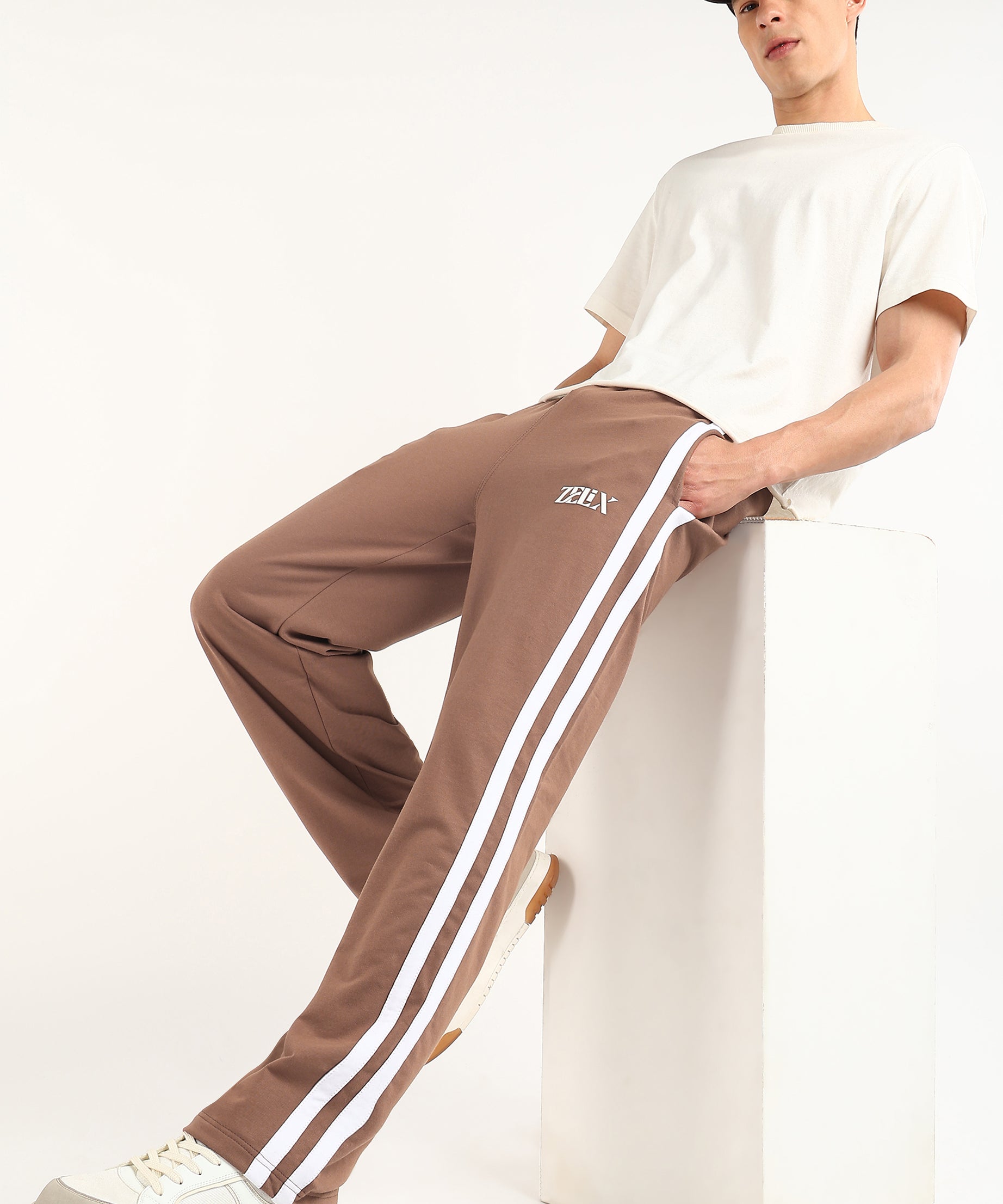 VECTOR STRIPE JOGGERS (BROWN-WHITE)