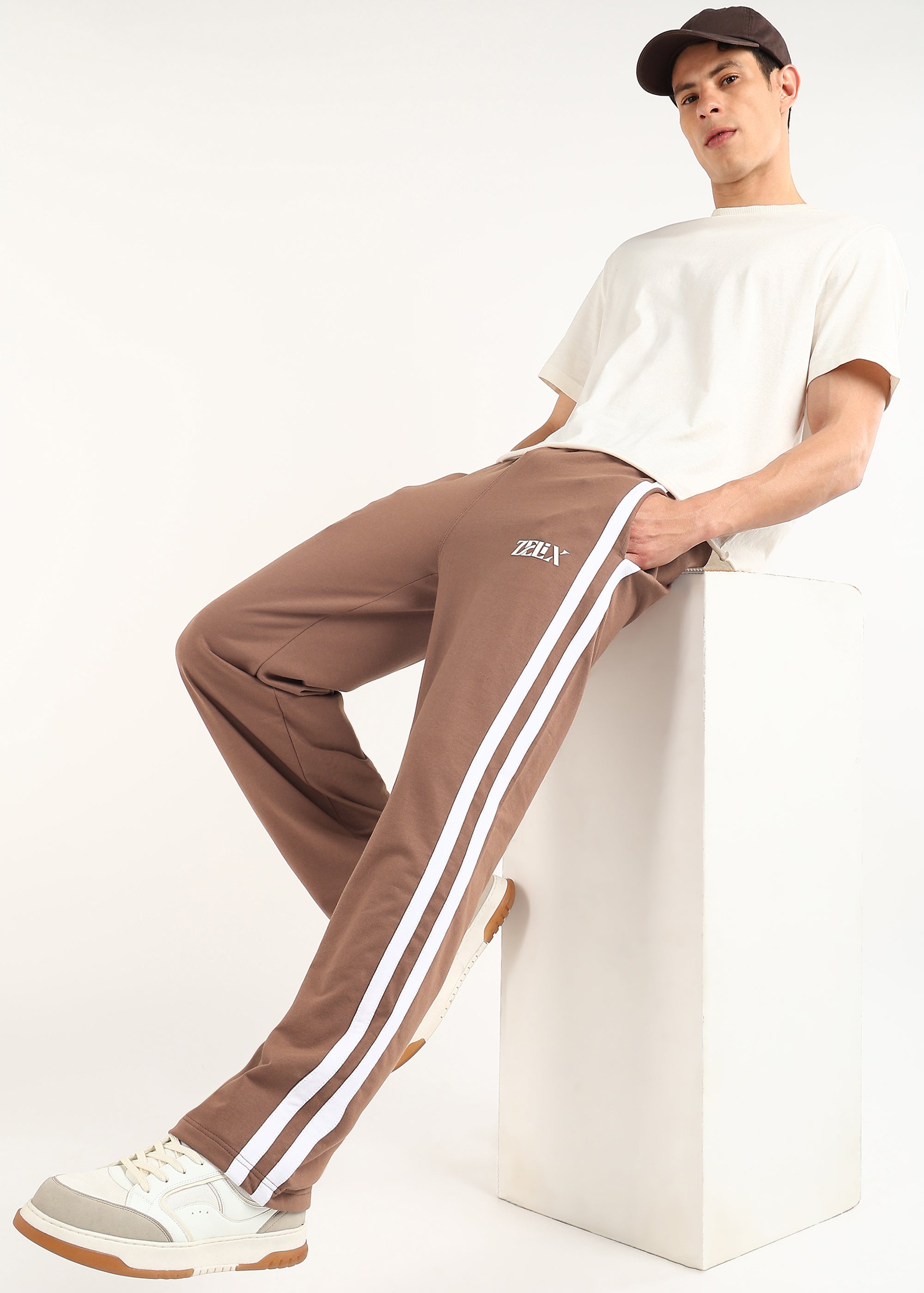 VECTOR STRIPE JOGGERS (BROWN-WHITE)