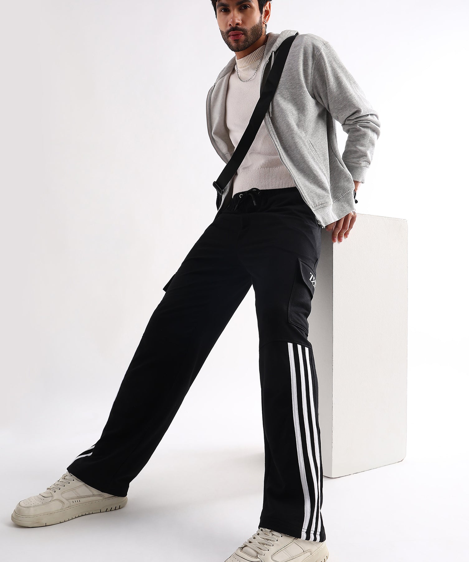 Urban Strider 5 Pocket Jogger Black