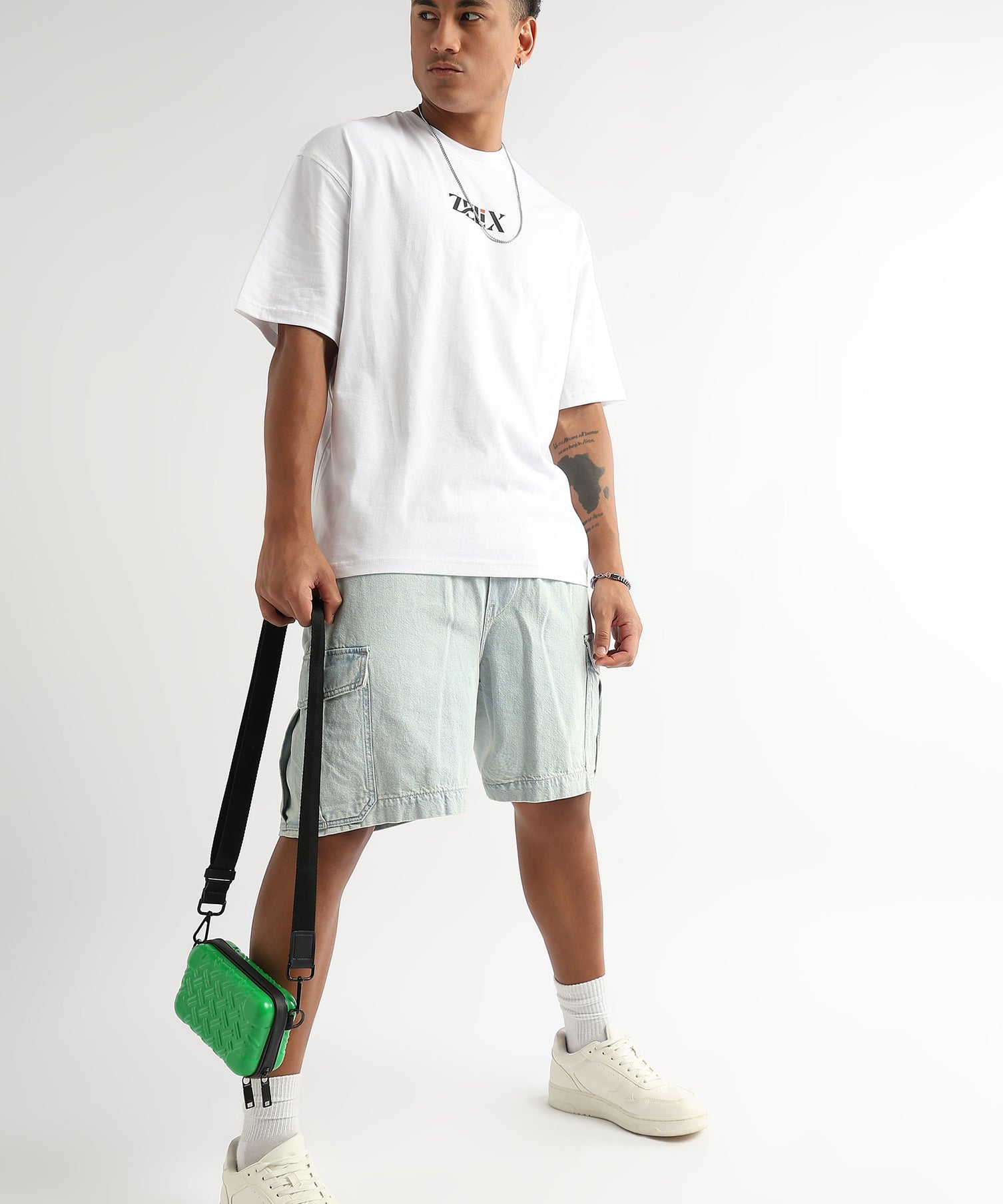 Heavy cotton breathable oversized slogan tee in white