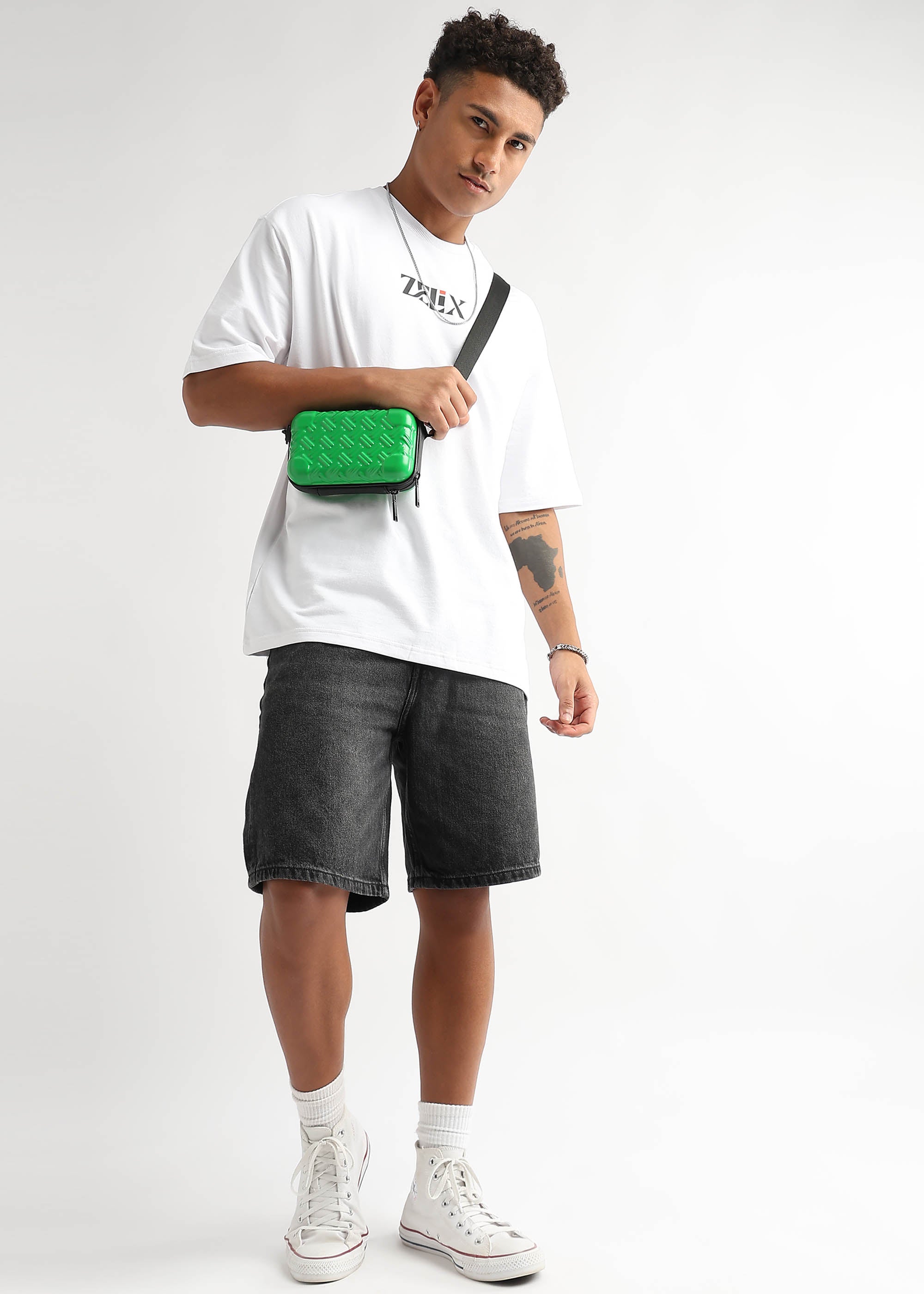 Unisex white Cash & Class oversized fashion shirt