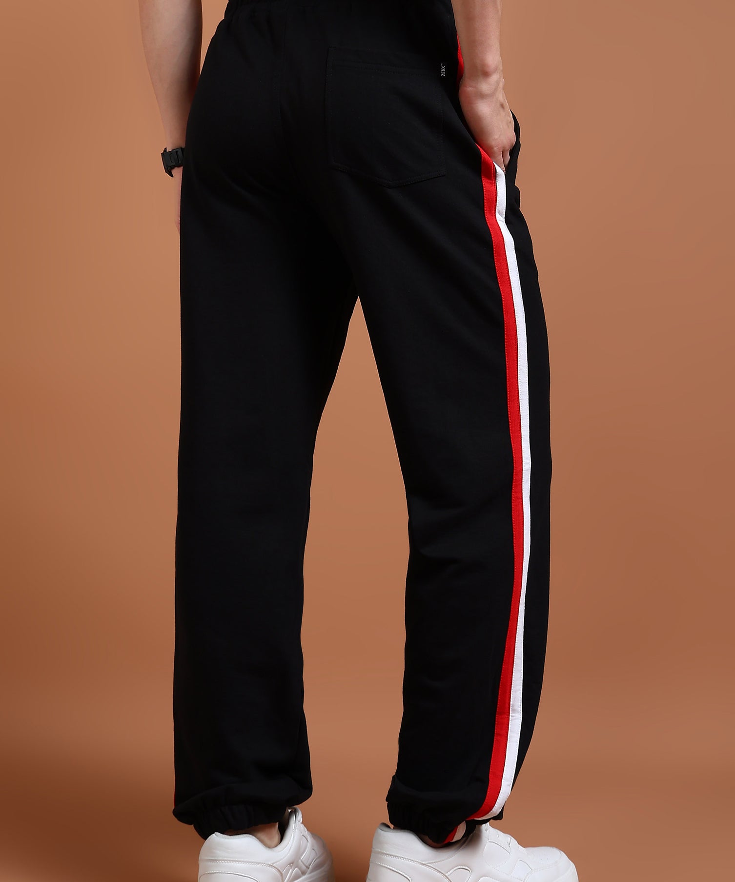 Cotton blend comfortable everyday joggers in black