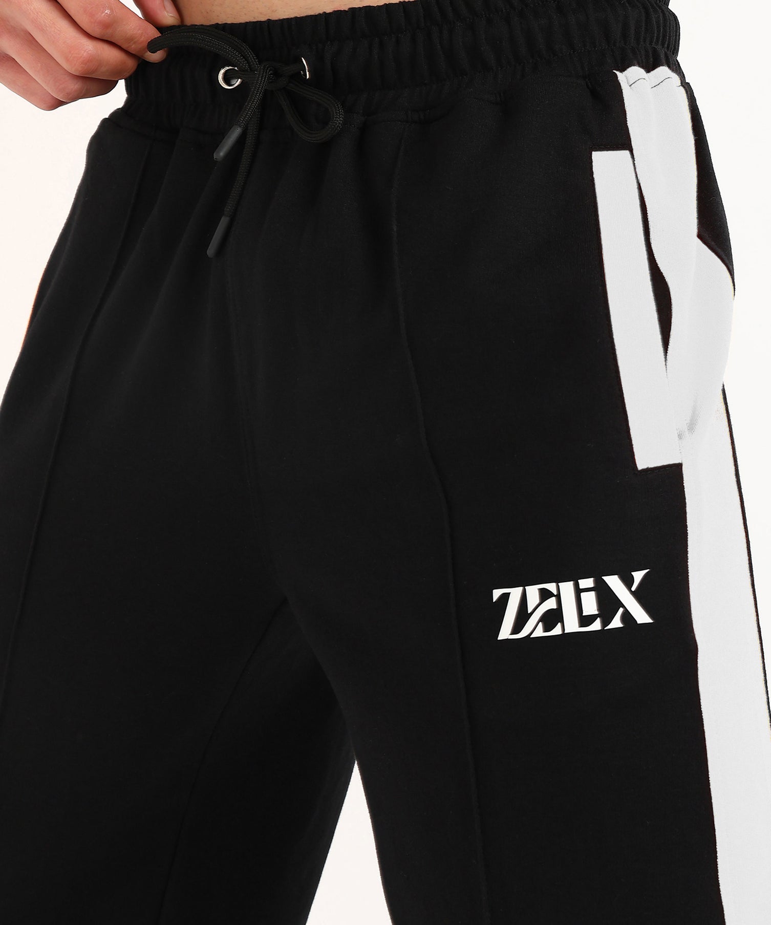 Eclipse Jogger Black White