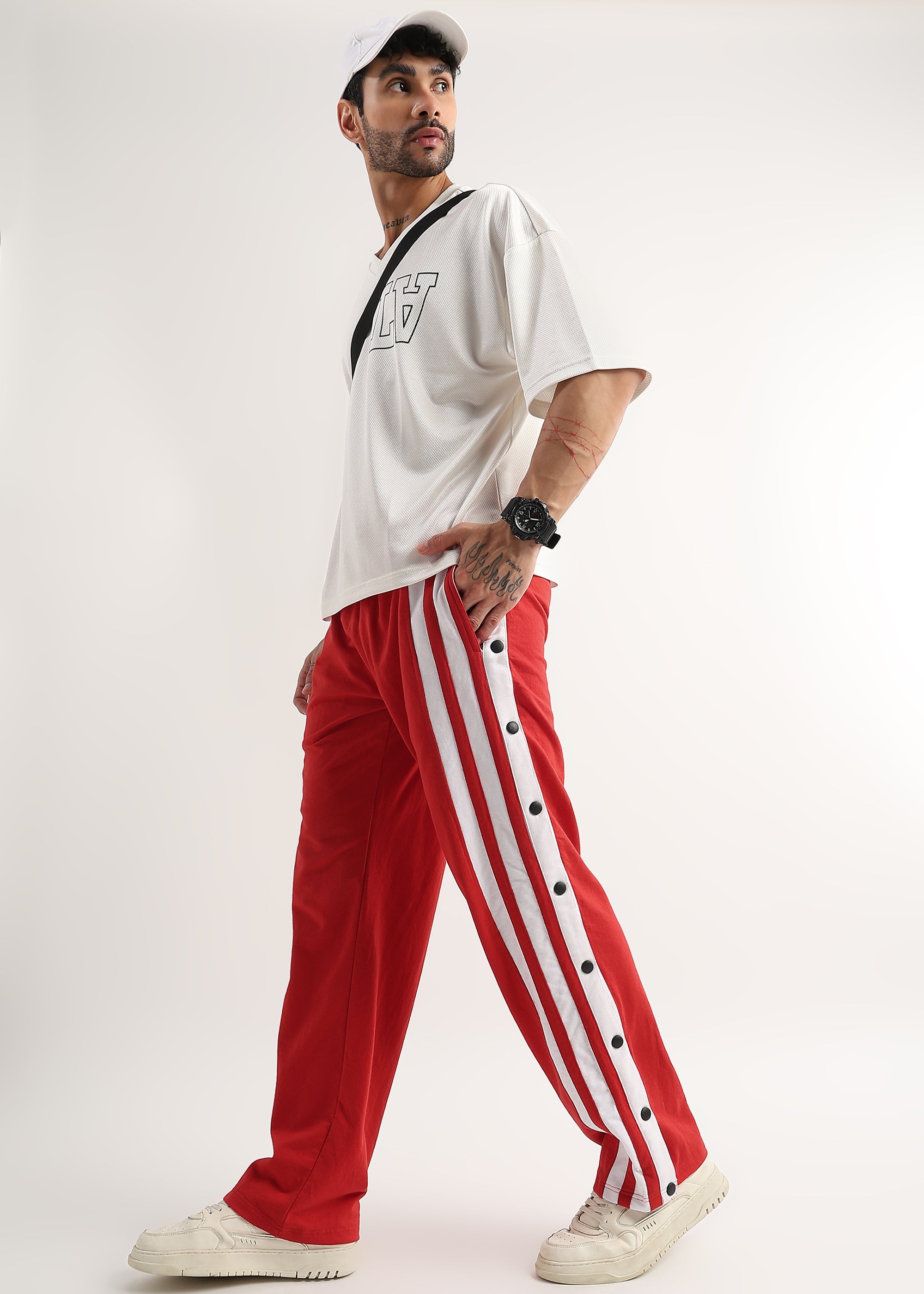 STRIPED HUSTLE JOGGER (RED)
