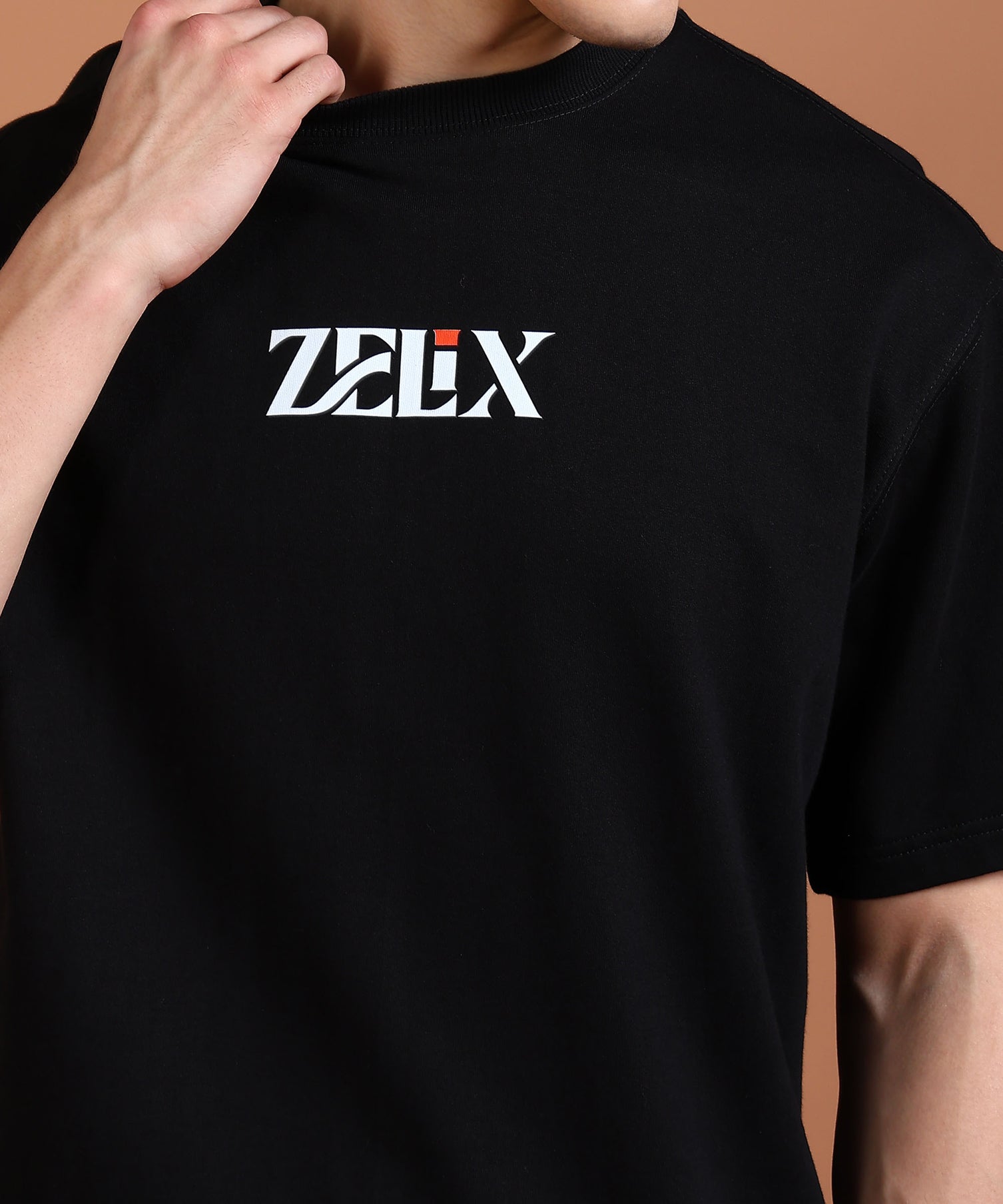 Unisex oversized streetwear “Focus and Flow” shirt