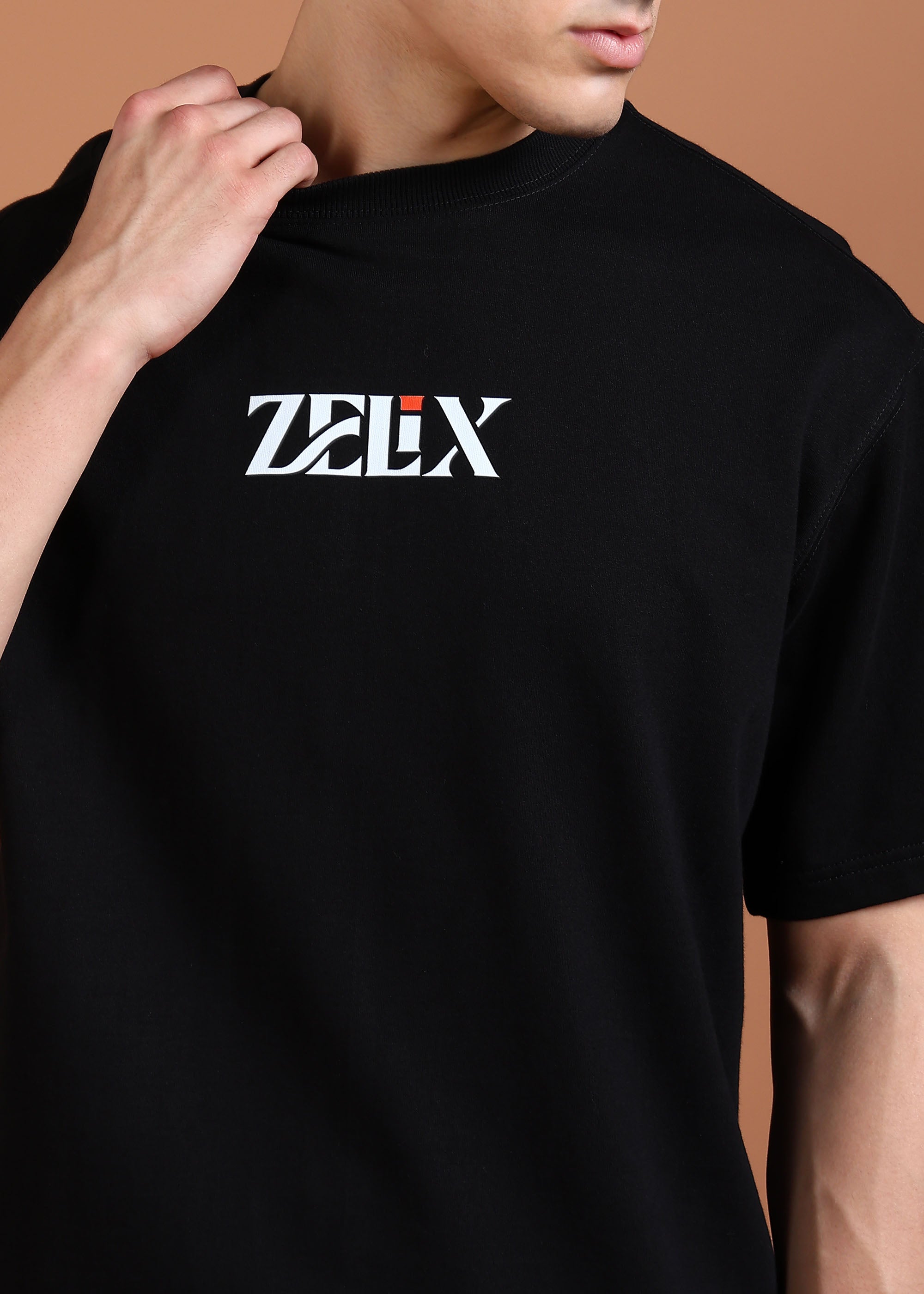 Unisex oversized streetwear “Focus and Flow” shirt