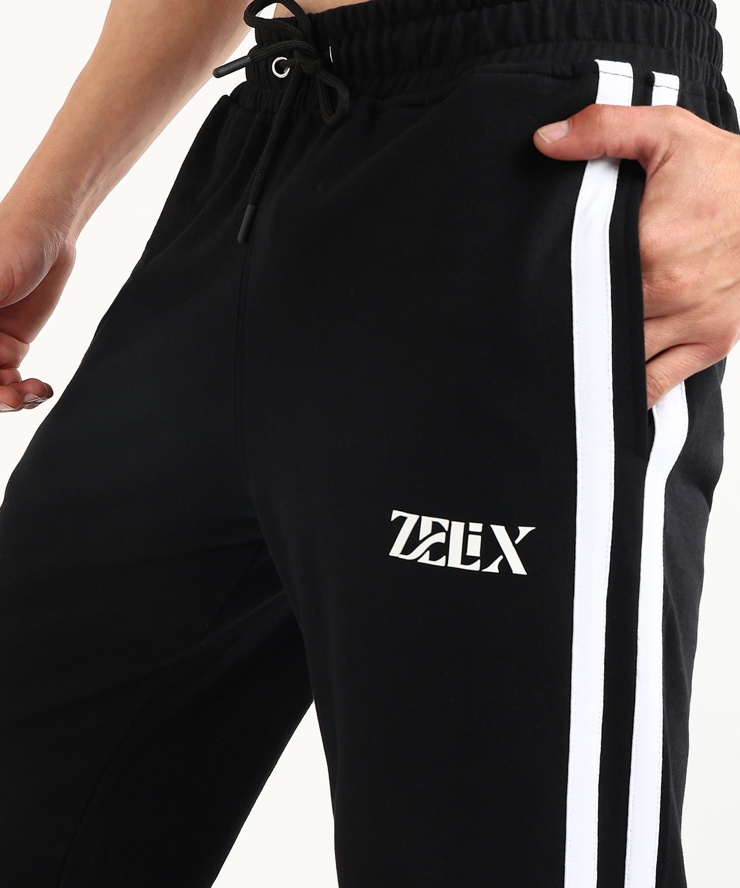 Titan Stripe Jogger Black White