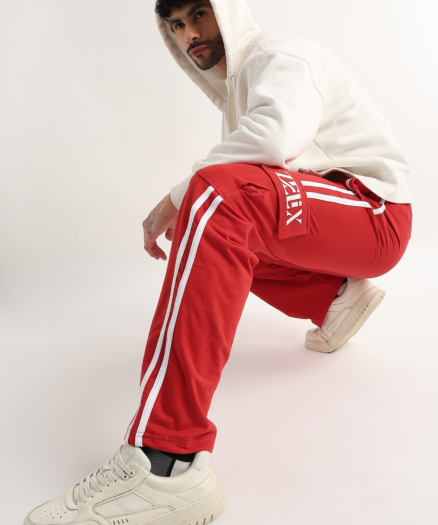 Scarlet Stride 5 Pocket Jogger Red White