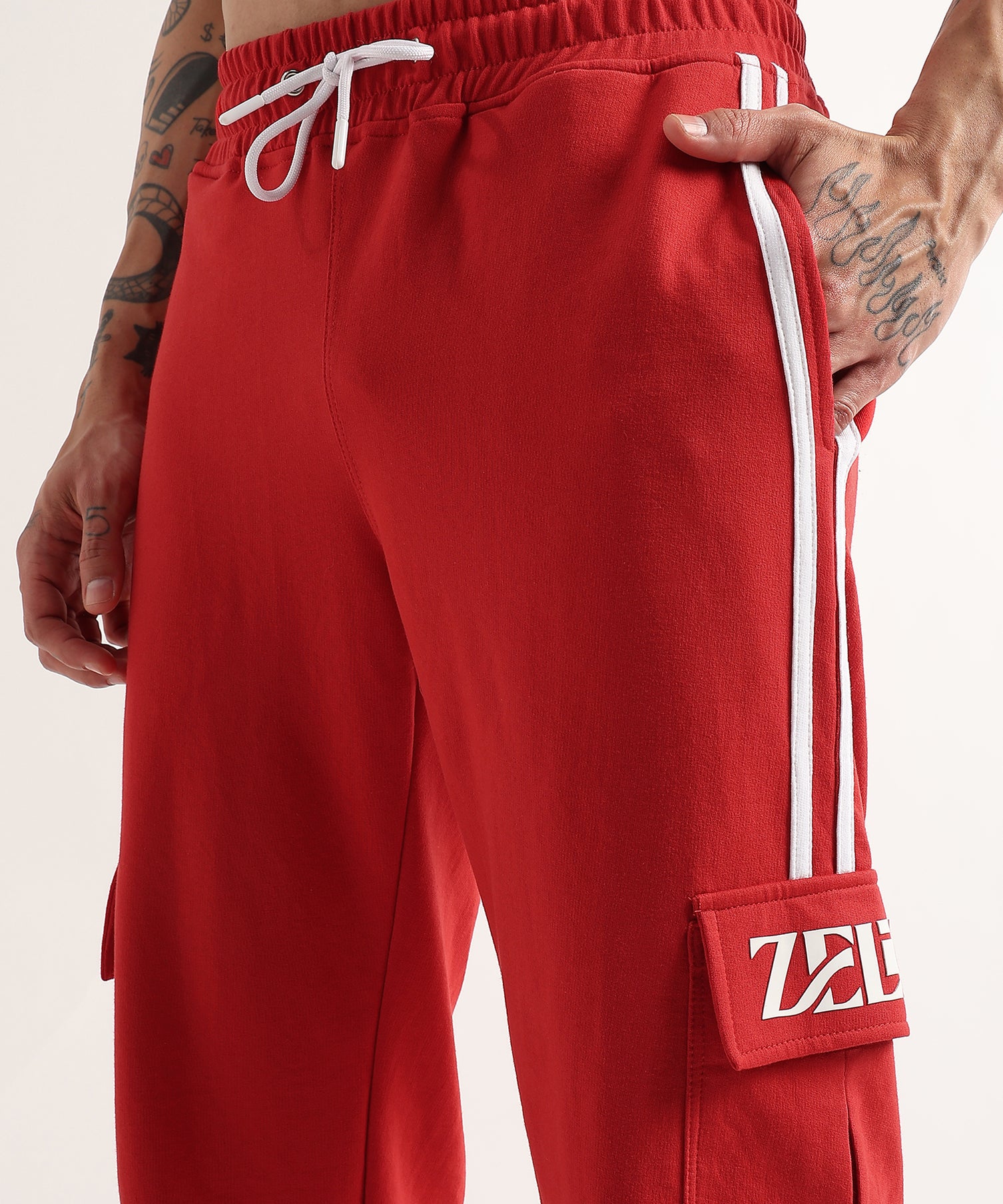 Scarlet Stride 5 Pocket Jogger Red White