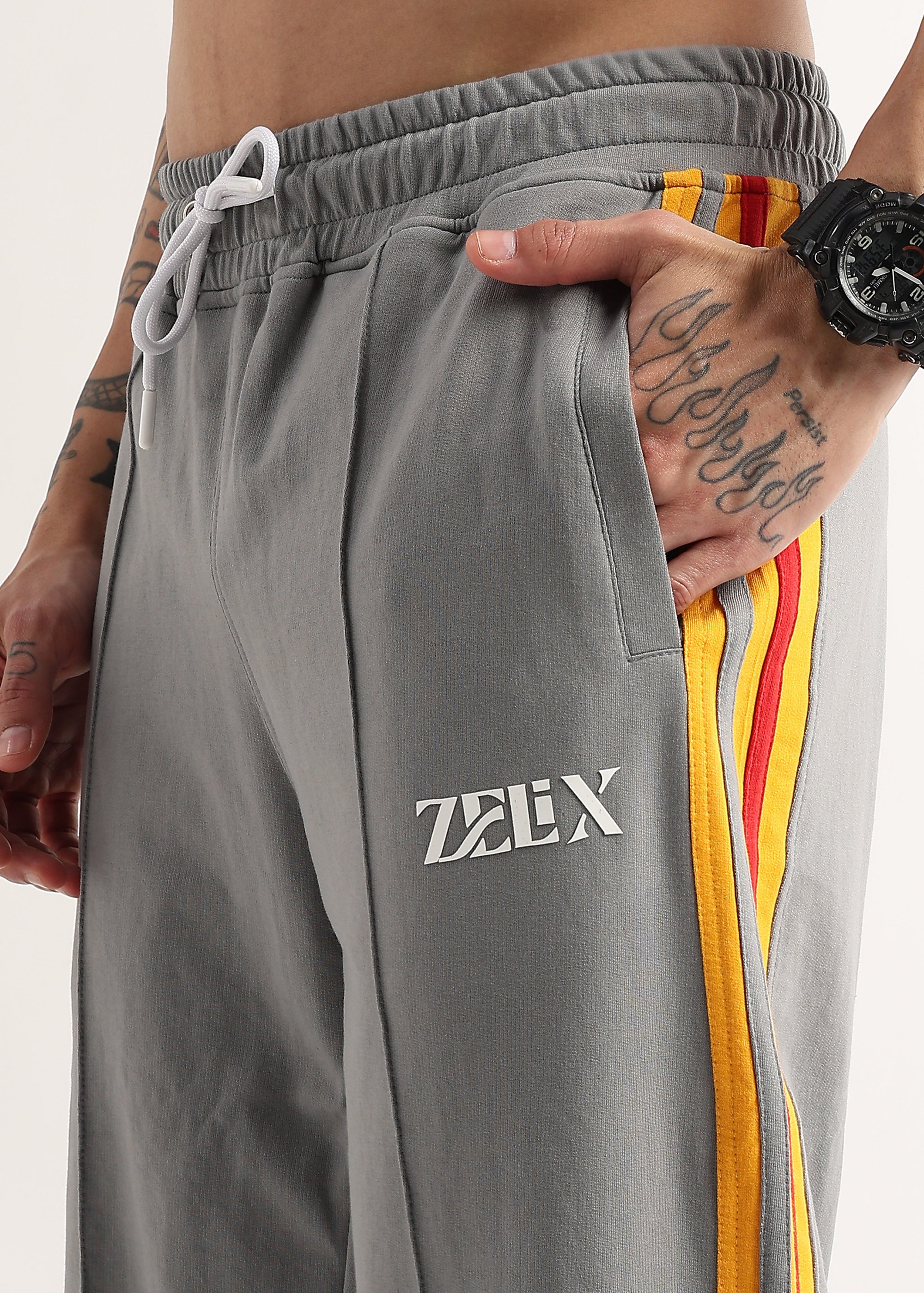 SUNSET SRIPE JOGGER (GREY)