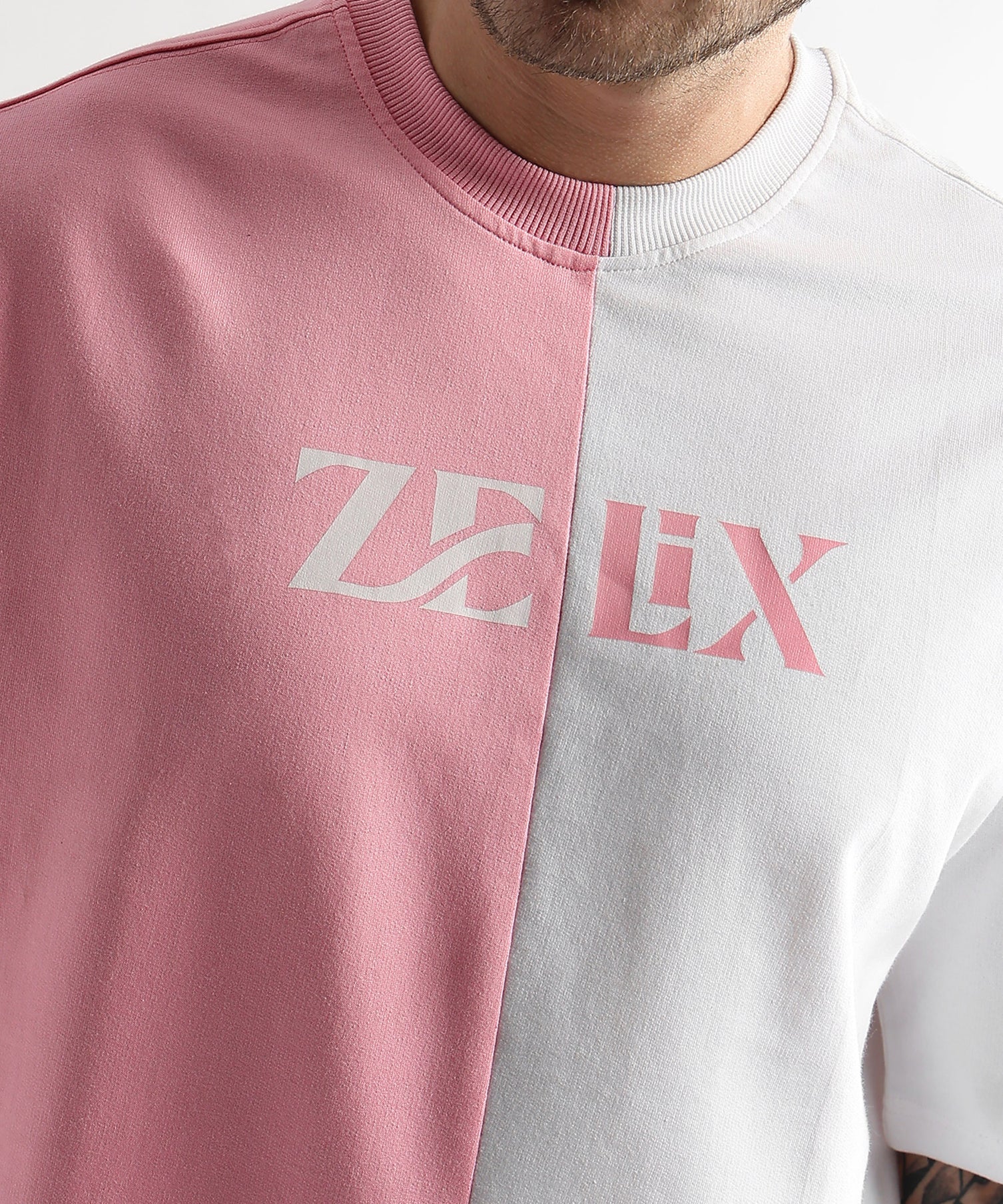 Two-tone oversized t-shirt with GOAT text print