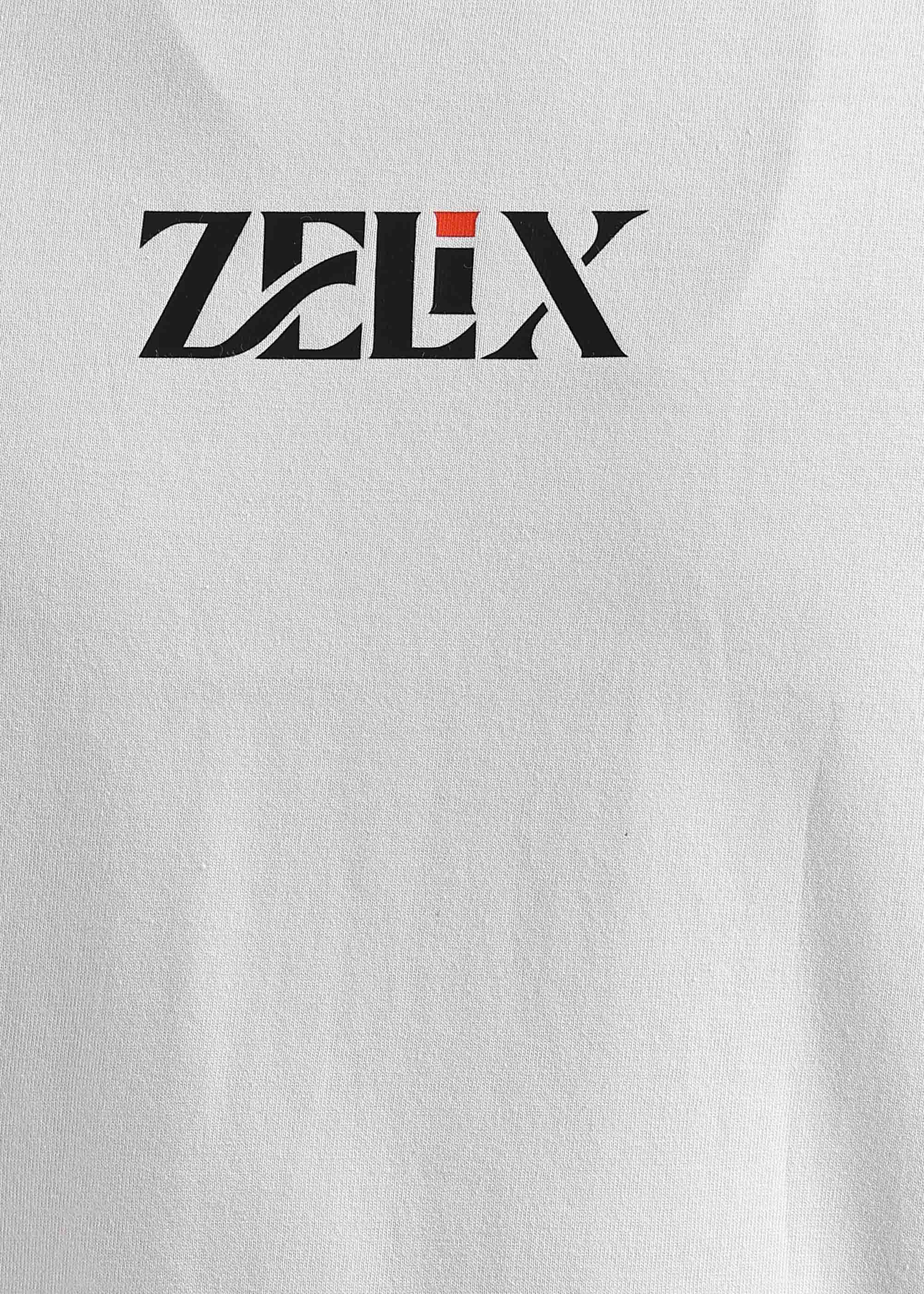 Relaxed street style oversized t-shirt in white cotton